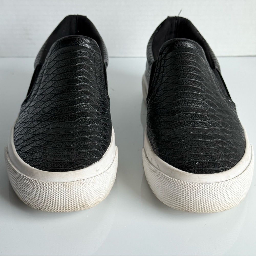 Jenn Ardor Black and White Loafers Sleek Slip-On Design Size 8 - Picture 2 of 12